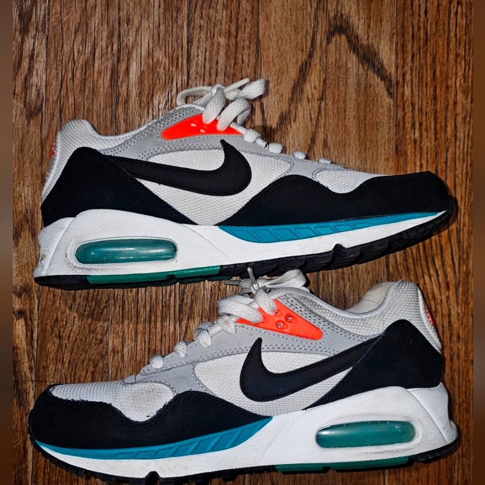 WMNS AIR MAX CORRELATE 'WHITE BLACK NEW GREEN' 7.5